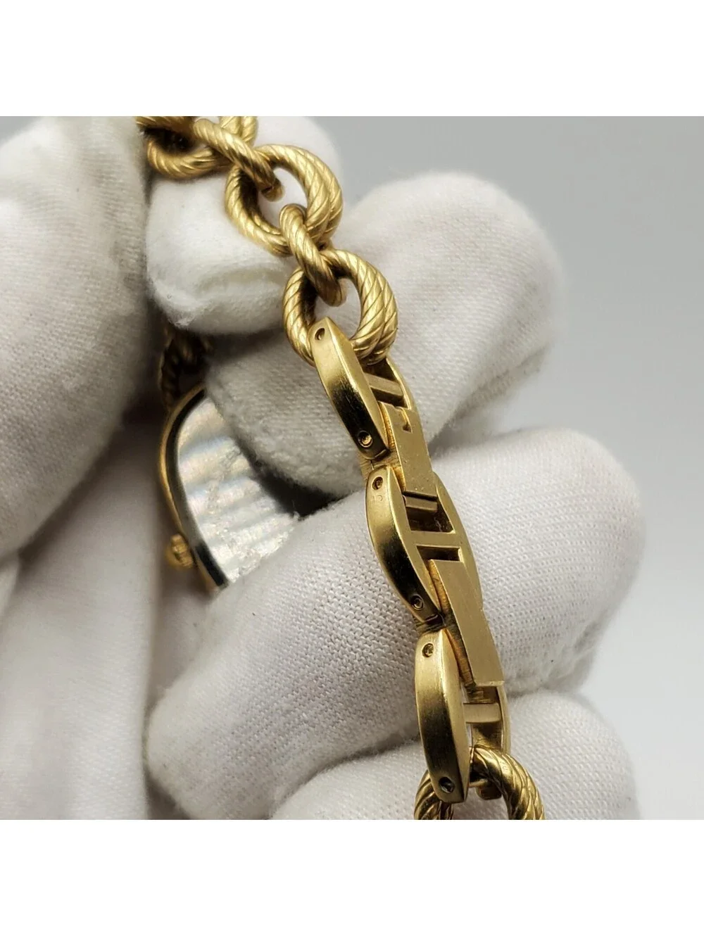 Quartz Chain Link Style Band Womens Watch  Gold Tone 19mm New Battery
